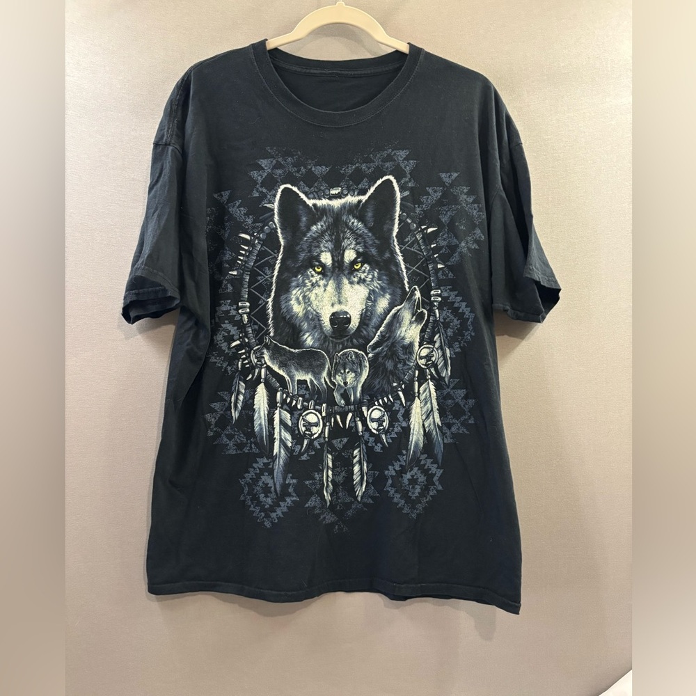 Black Graphic Wolf T-Shirt men’s medium cotton native tribe